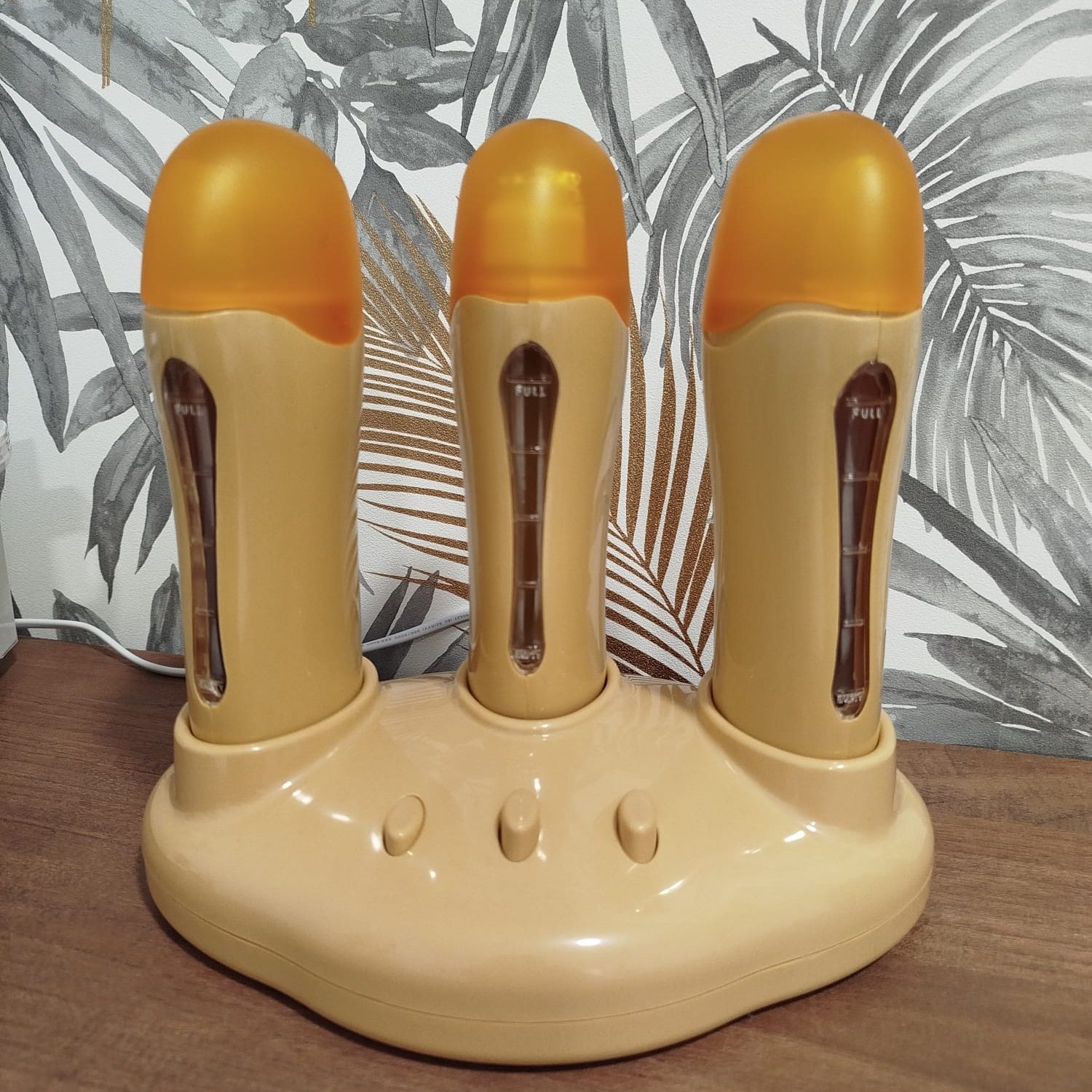 Cera caliente Roll-on